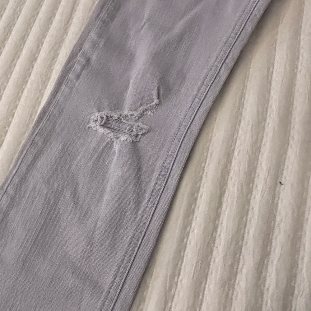 : : PILCRO Straight Leg Light Wash Distressed Jeans : : - Picture 4 of 16